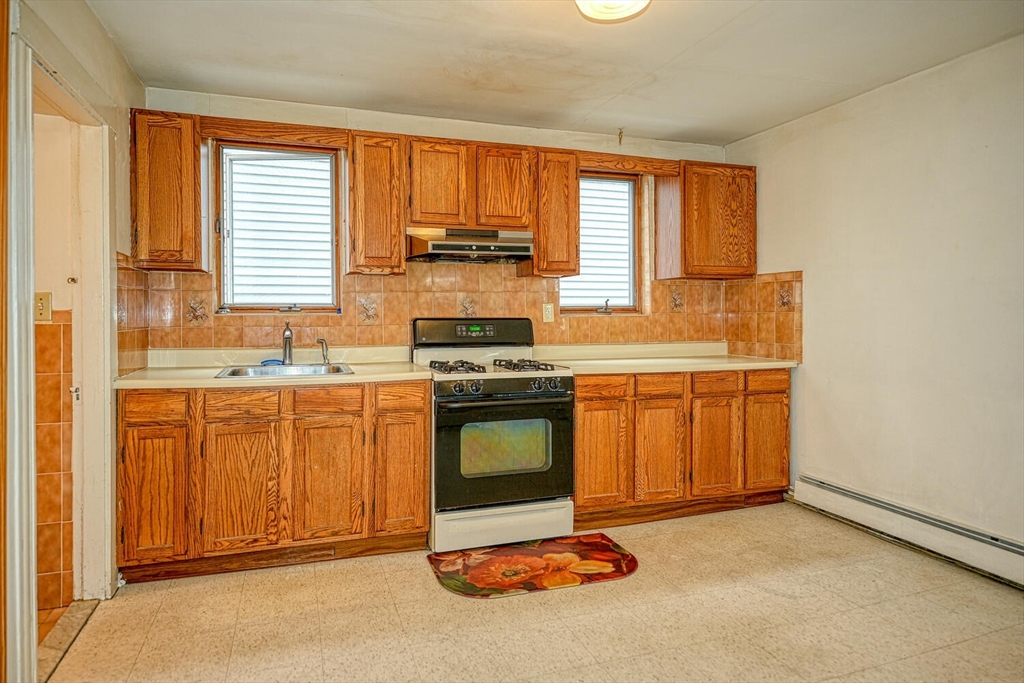 1 bed, 1 bath apartment for rent at 91 Arlington St Unit 2, Watertown — photo 7 of 21