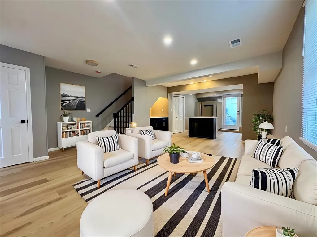 3 bed, 2 bath apartment for rent at 91 Bolton St Unit 1, South Boston