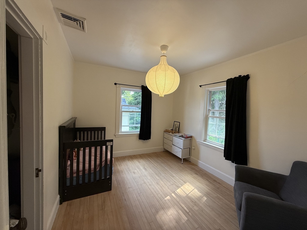 4 bed, 1 bath apartment for rent at 91 Brooks St Unit 91, Brighton — photo 16 of 28