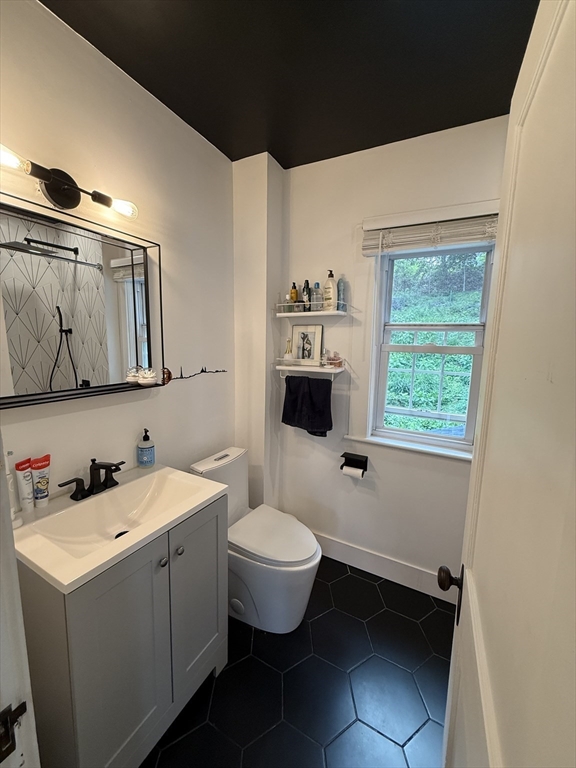 4 bed, 1 bath apartment for rent at 91 Brooks St Unit 91, Brighton — photo 18 of 28