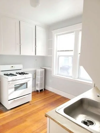 2 bed, 1 bath apartment for rent at 91 Bynner St Unit 4, Jamaica Plain — photo 9 of 10