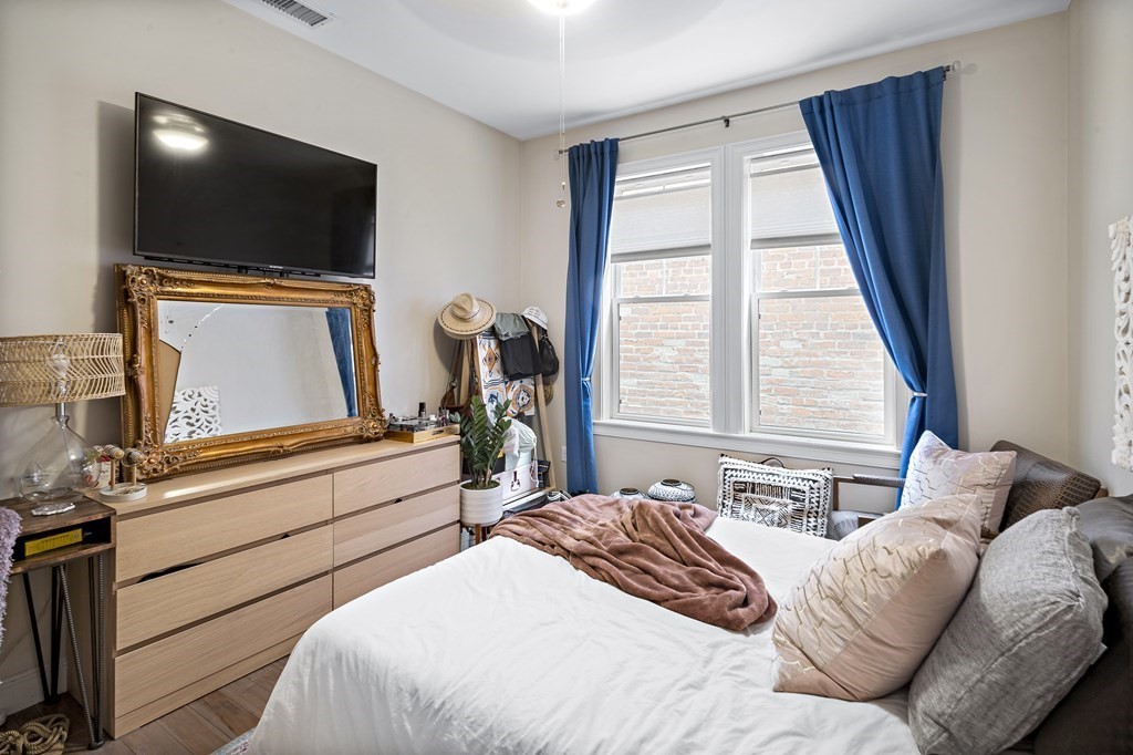 2 bed, 1 bath apartment for rent at 91 Chelsea St Unit 1, East Boston — photo 16 of 20