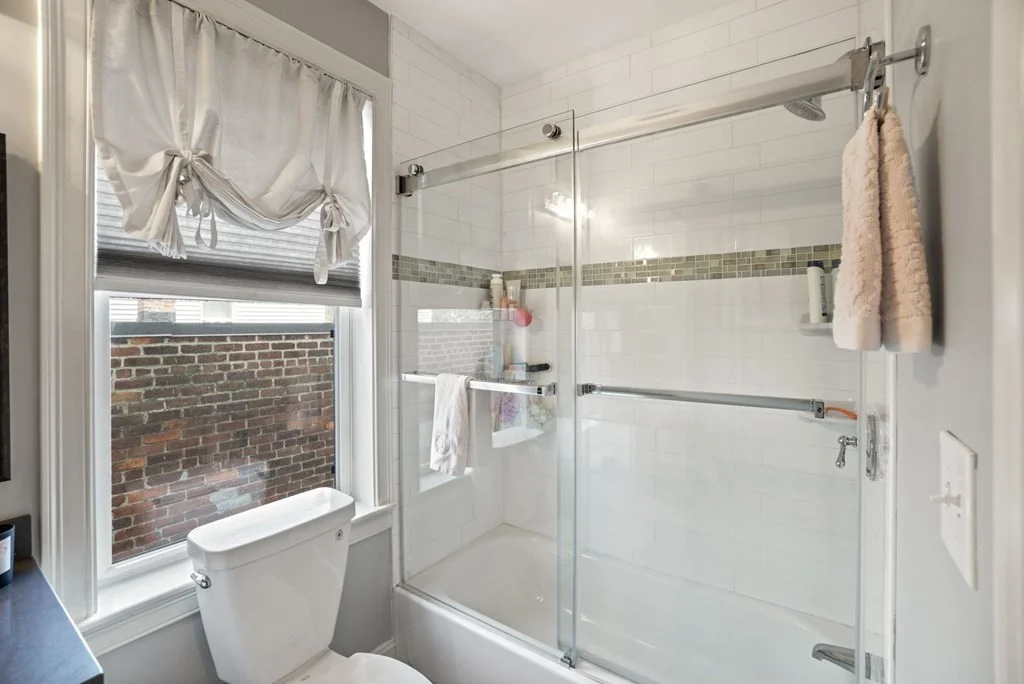 2 bed, 1 bath apartment for rent at 91 Chelsea St Unit 2, Boston — photo 12 of 28