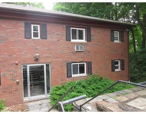 2 bed, 1 bath apartment for rent at 91 Crescent St Unit 8, Northampton — photo 11 of 11