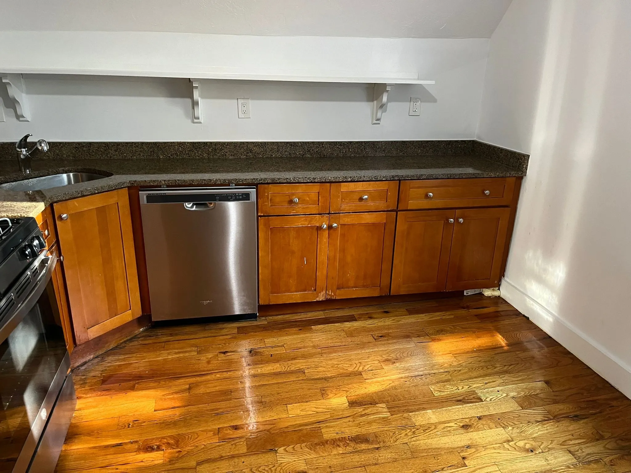 3 bed, 1 bath apartment for rent at 91 Devon St Unit 3, Roxbury — photo 5 of 8