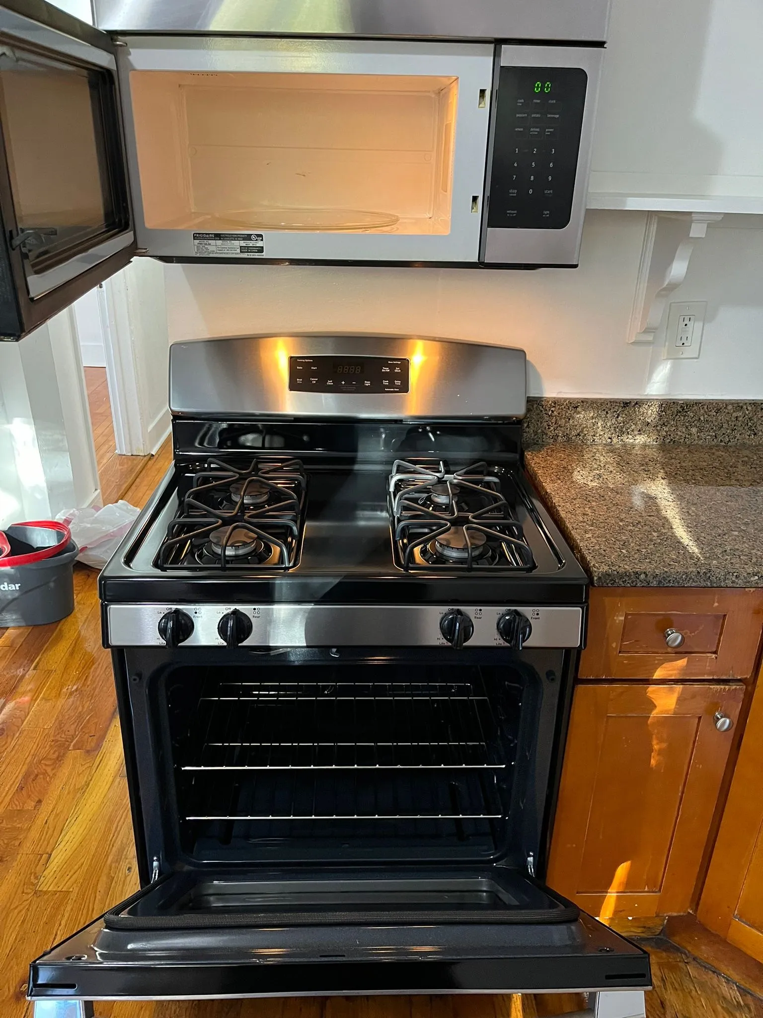 3 bed, 1 bath apartment for rent at 91 Devon St Unit 3, Roxbury — photo 7 of 8