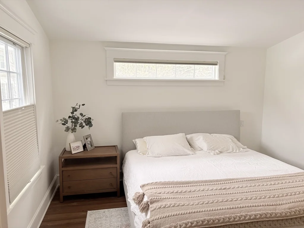 3 bed, 2 bath apartment for rent at 91 Eliot St, Chestnut Hill — photo 15 of 16