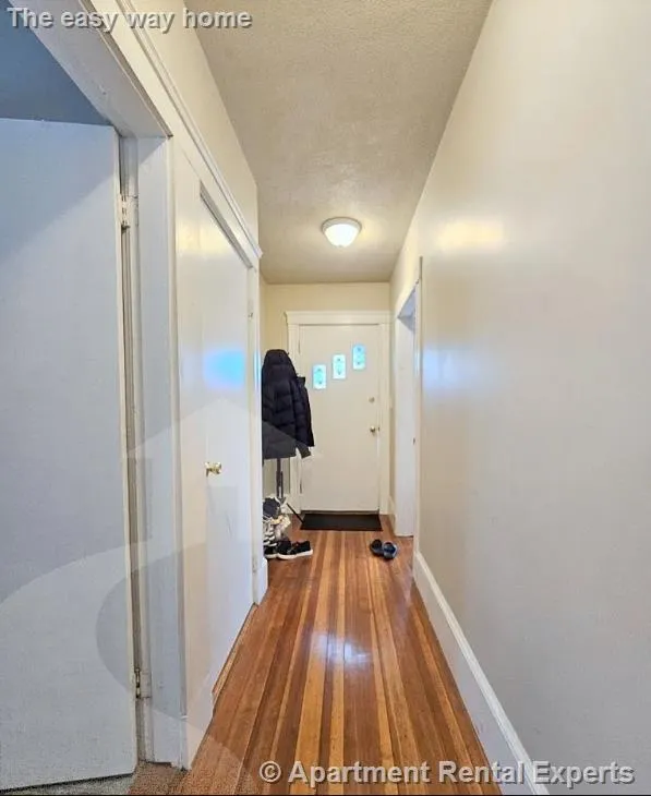3 bed, 1 bath apartment for rent at 91 Frederick Ave, Tufts — photo 9 of 17