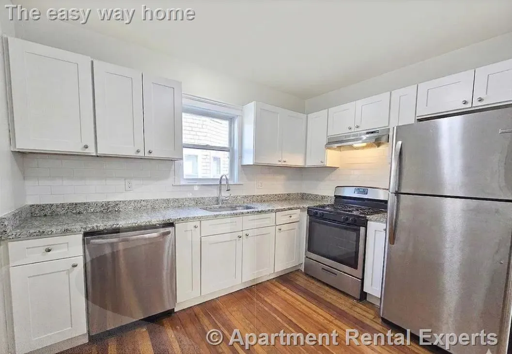 3 bed, 1 bath apartment for rent at 91 Frederick Ave, Tufts — photo 1 of 17