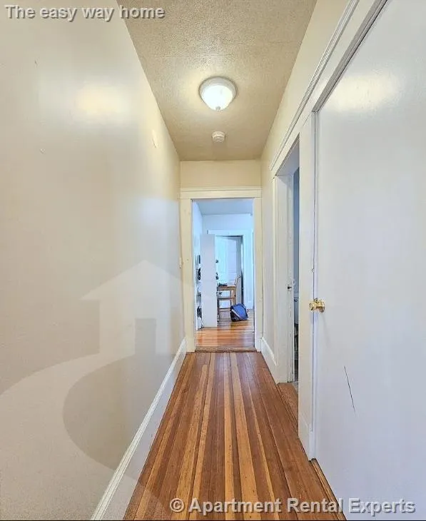 3 bed, 1 bath apartment for rent at 91 Frederick Ave, Tufts — photo 8 of 17