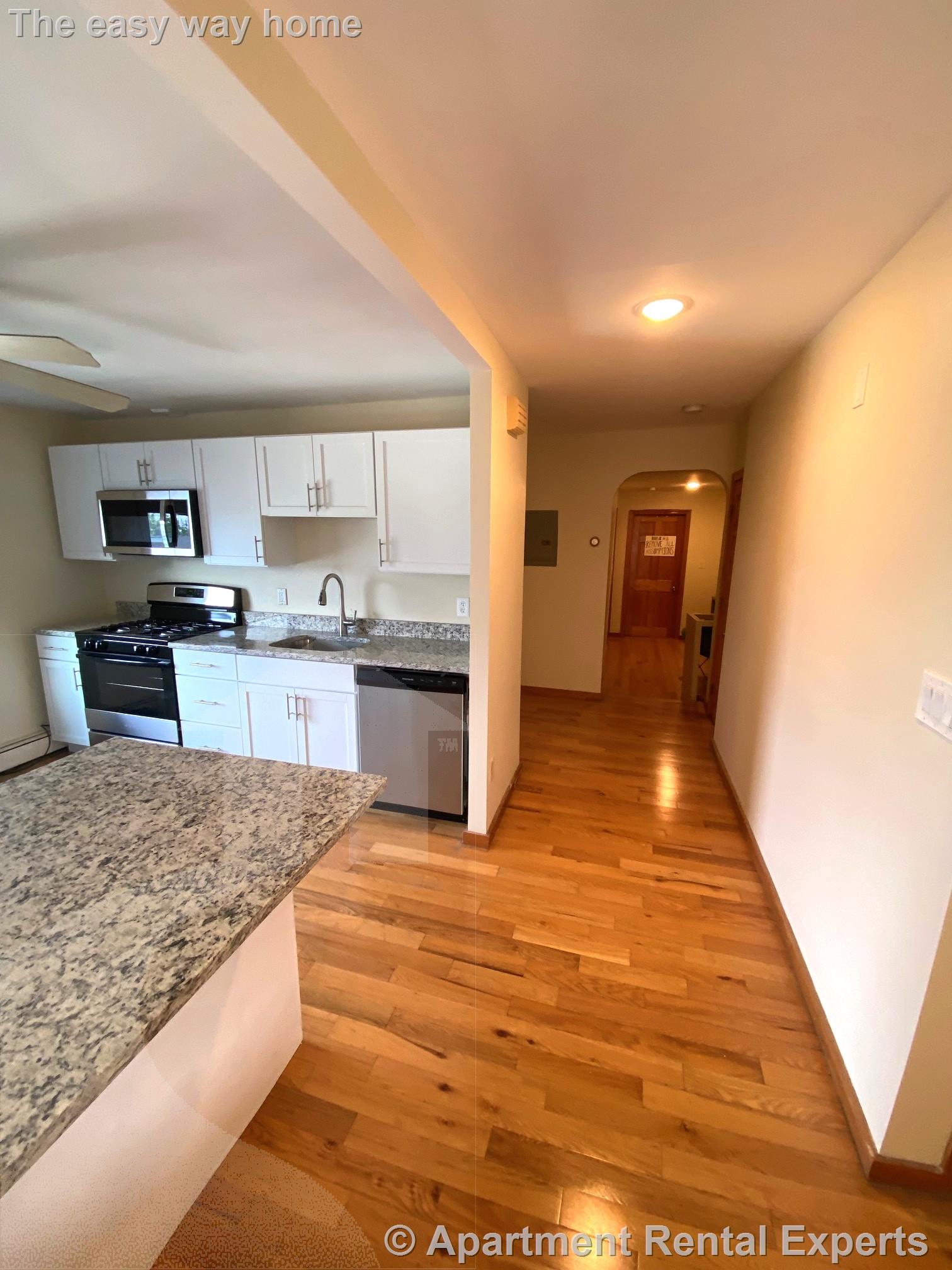 3 bed, 1 bath apartment for rent at 91 Glen St Unit 3, Sullivan Square — photo 5 of 16