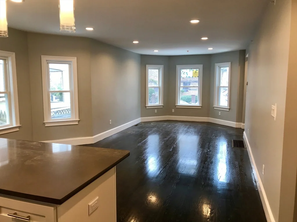 3 bed, 2 bath apartment for rent at 91 Grant St Unit 3, Assembly Square — photo 5 of 20