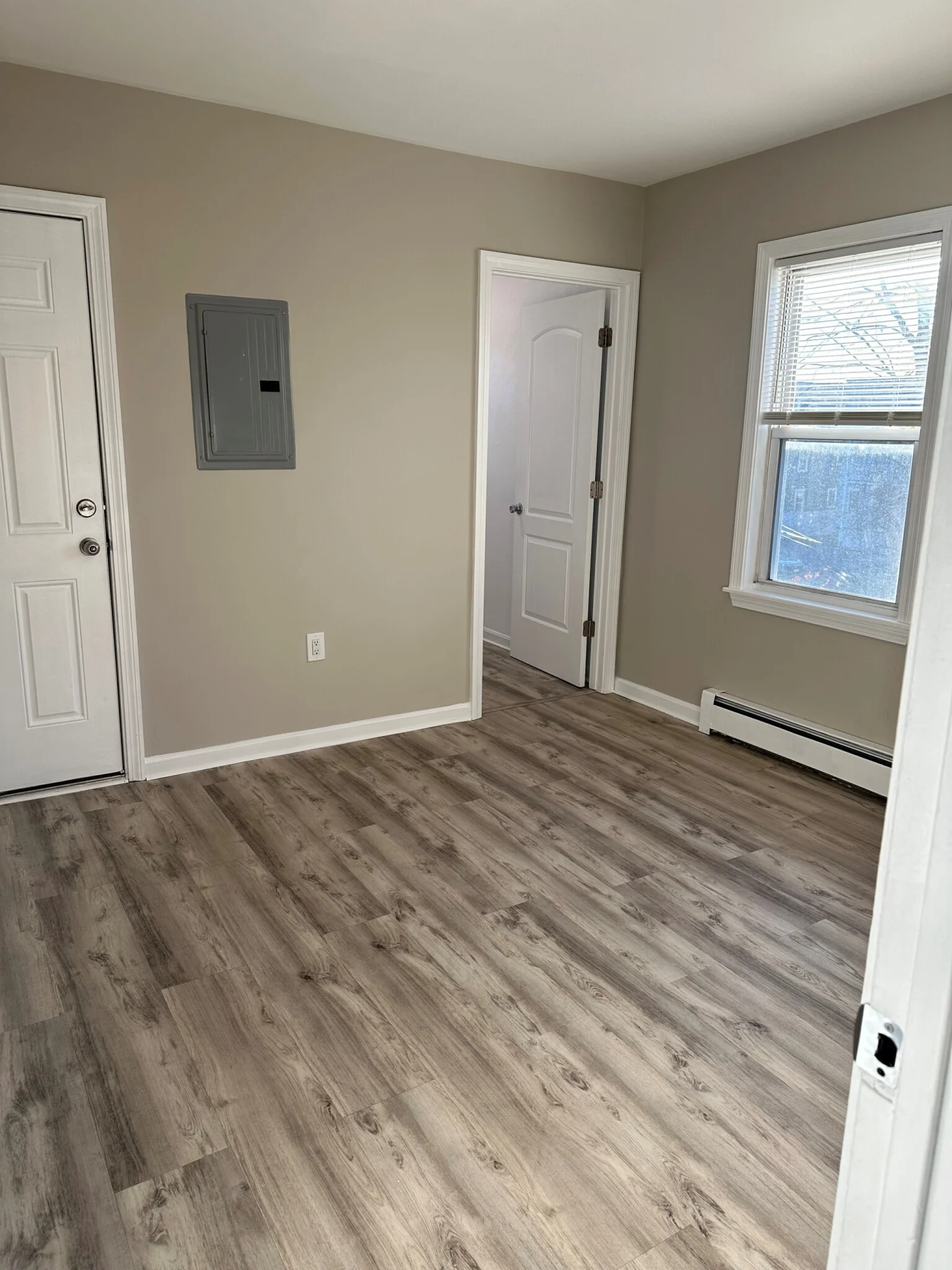 3 bed, 1 bath apartment for rent at 91 Homes Ave Unit 2, Dorchester — photo 6 of 12