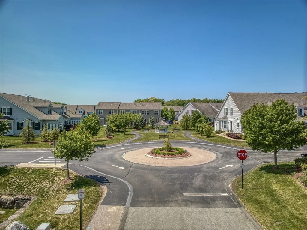 2 bed, 3 bath apartment for rent at 91 Kendall Unit 91, Bedford — photo 21 of 24