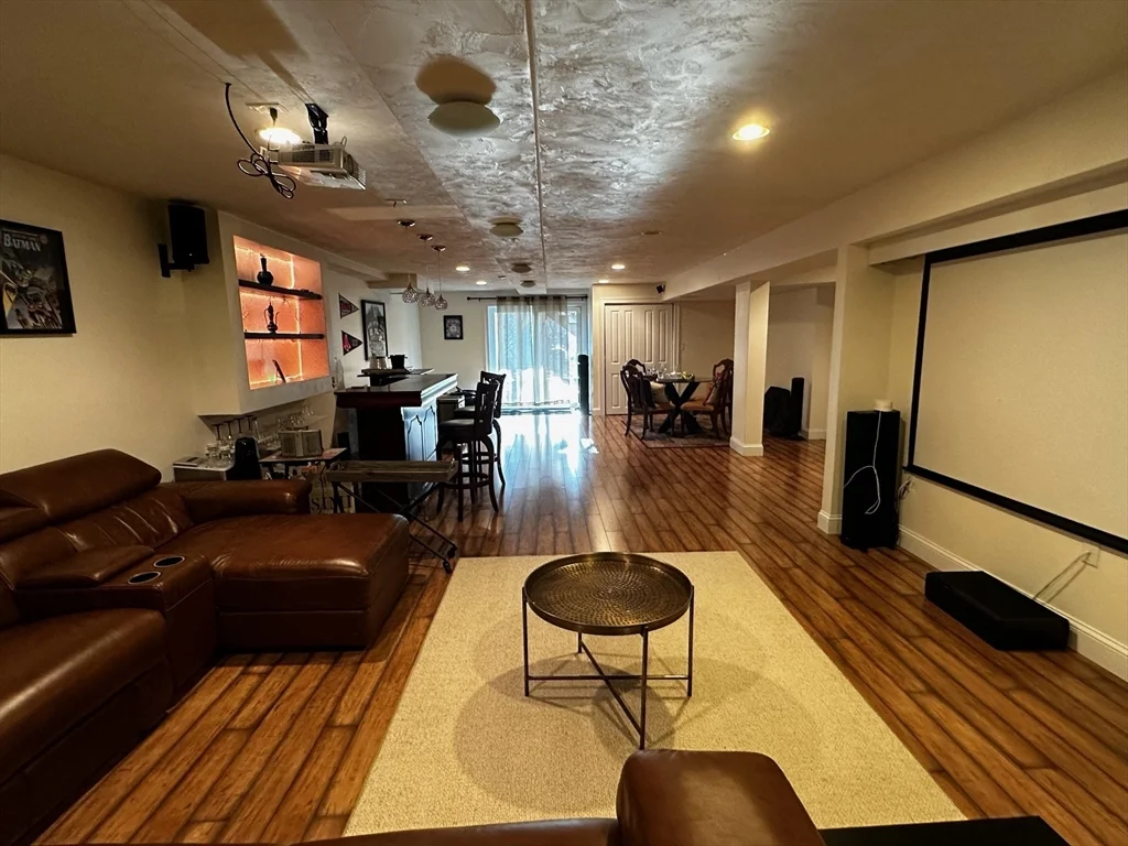 2 bed, 3 bath apartment for rent at 91 Kendall Unit 91, Bedford — photo 11 of 24