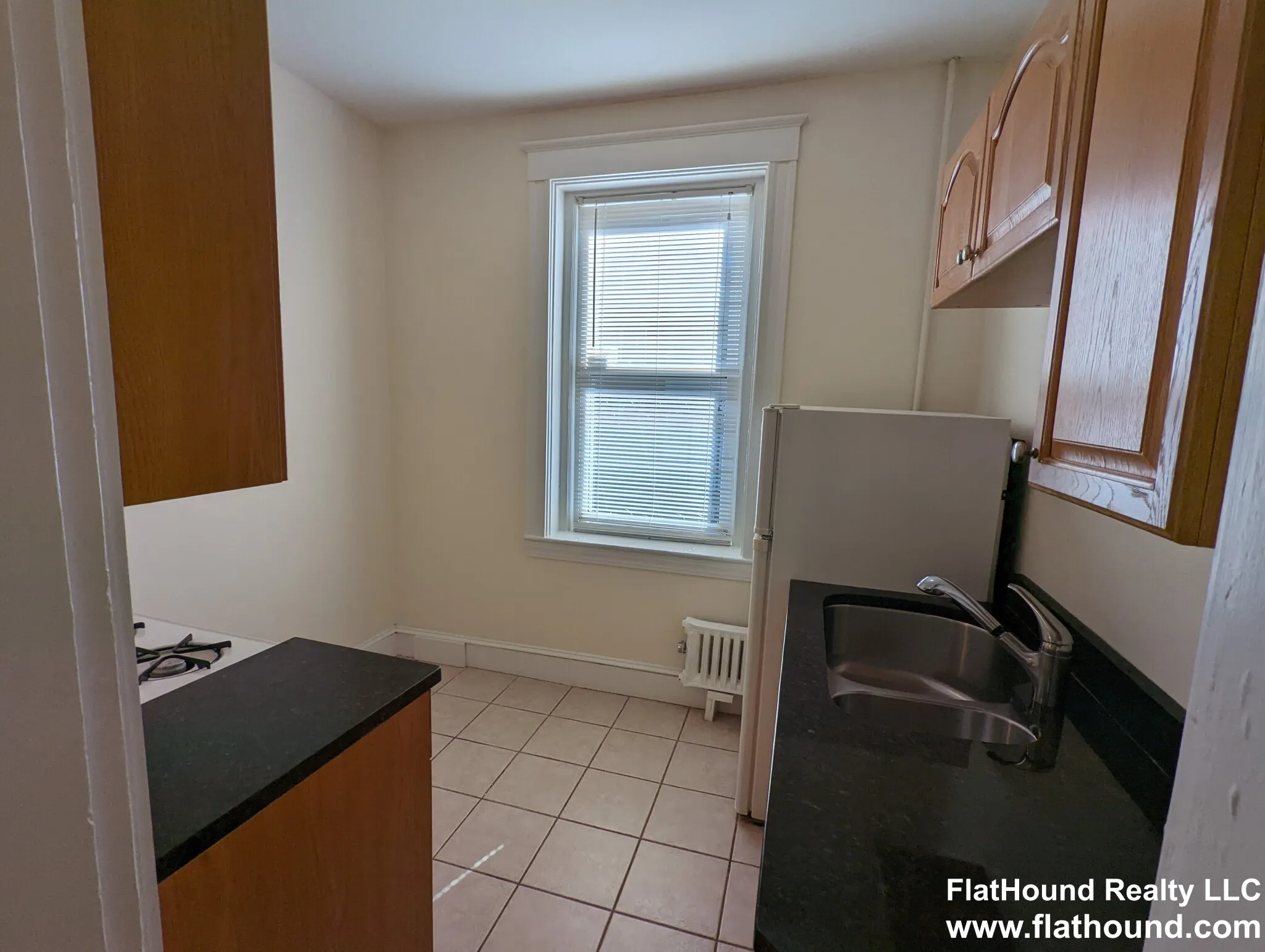 Studio bed, 1 bath apartment for rent at 91 Kilmarnock St Unit 12, Fenway — photo 10 of 14