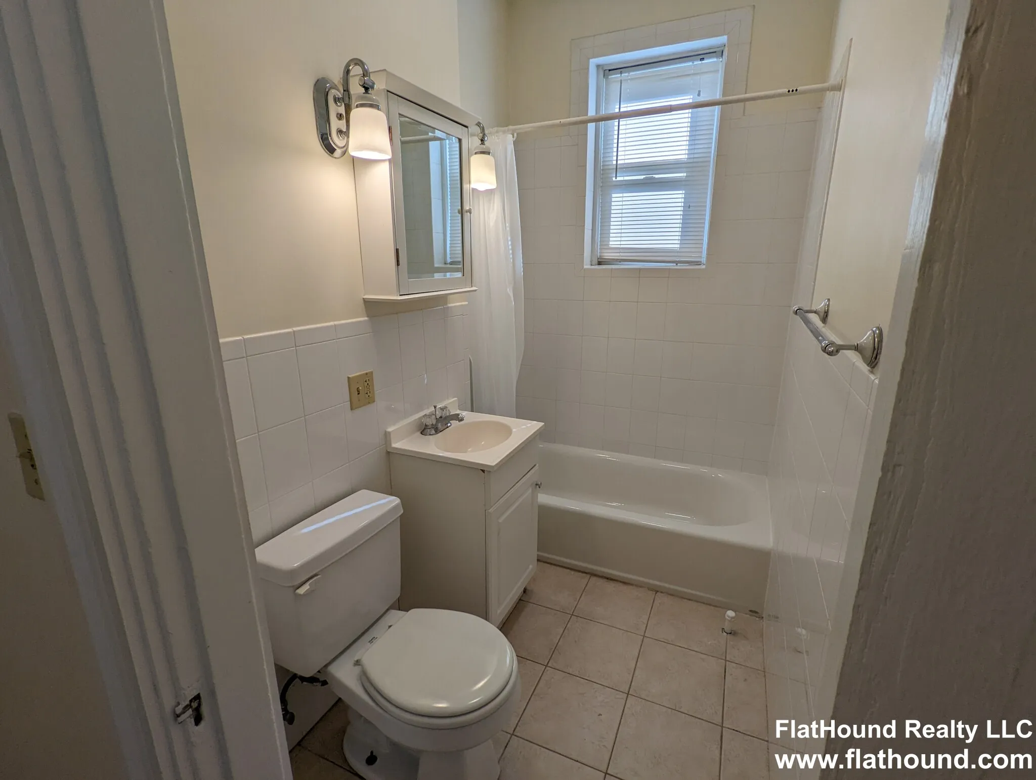 Studio bed, 1 bath apartment for rent at 91 Kilmarnock St Unit 12, Fenway — photo 8 of 14
