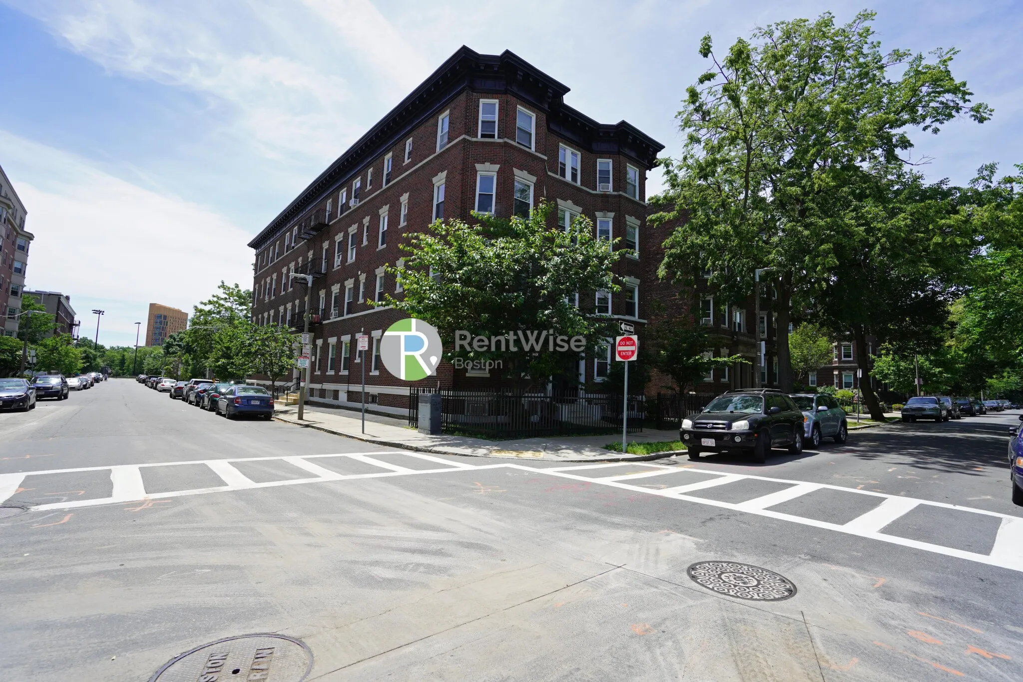 Studio bed, 1 bath apartment for rent at 91 Kilmarnock St Unit 12, Fenway — photo 2 of 14