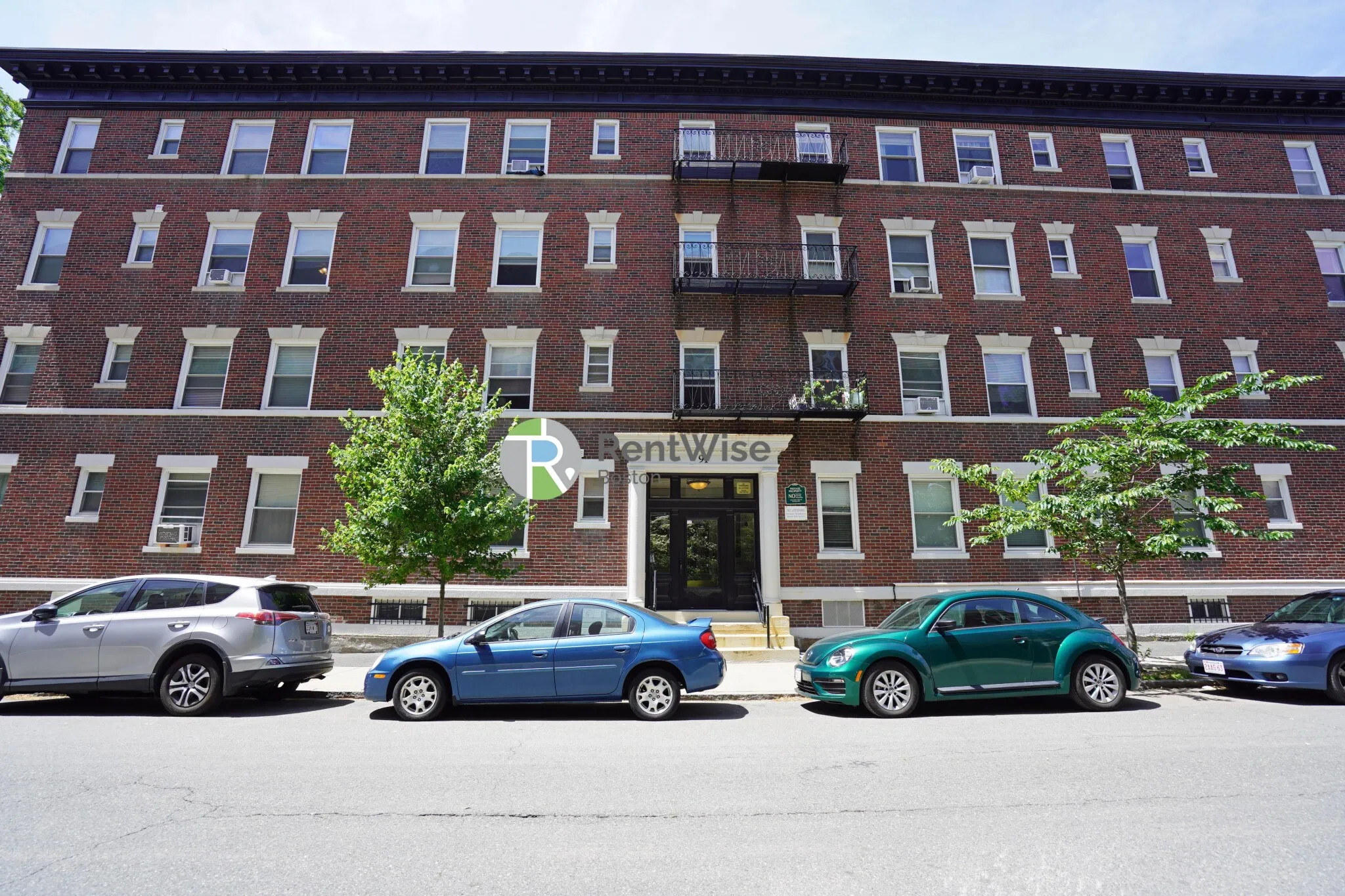 Studio bed, 1 bath apartment for rent at 91 Kilmarnock St Unit 12, Fenway
