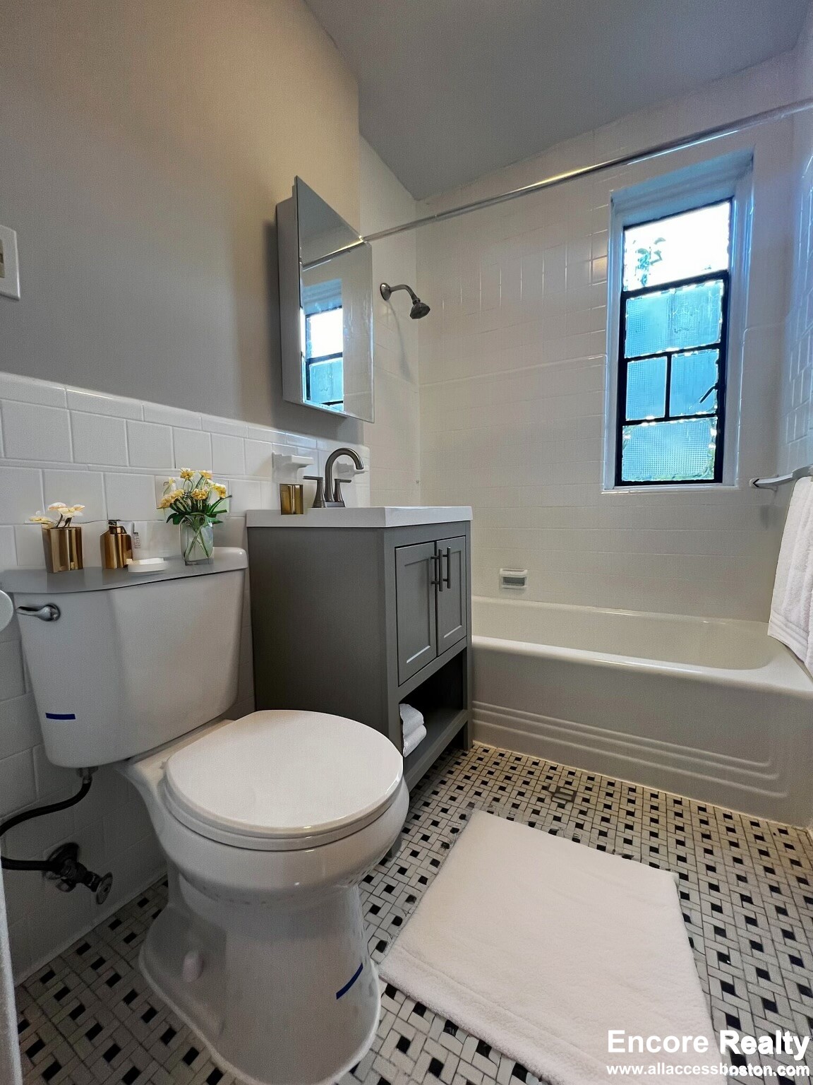 2 bed, 1 bath apartment for rent at 91 Longwood Ave Unit 6, Coolidge Corner — photo 3 of 15