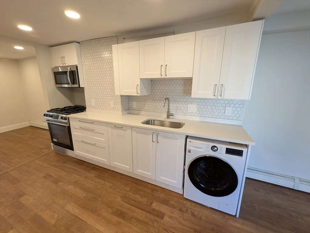 1 bed, 1 bath apartment for rent at 91 Marginal St Unit 2, East Boston — photo 3 of 11