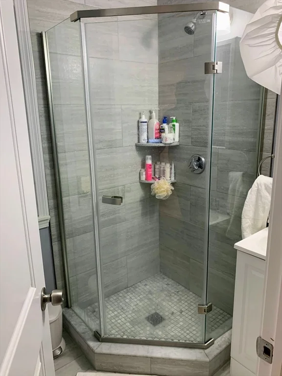 3 bed, 2 bath apartment for rent at 91 Munroe St Unit 2, Union Square — photo 12 of 15