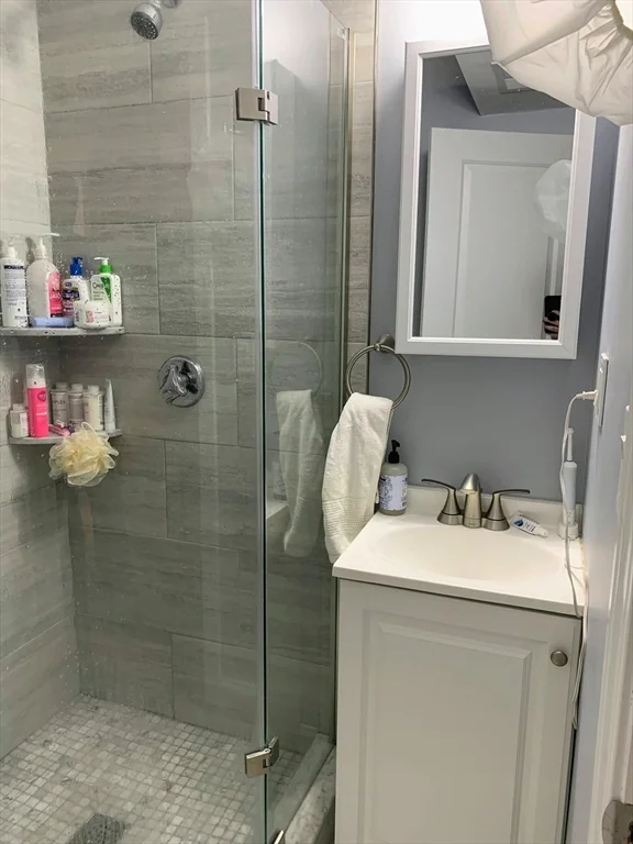 3 bed, 2 bath apartment for rent at 91 Munroe St Unit 2, Union Square — photo 10 of 15