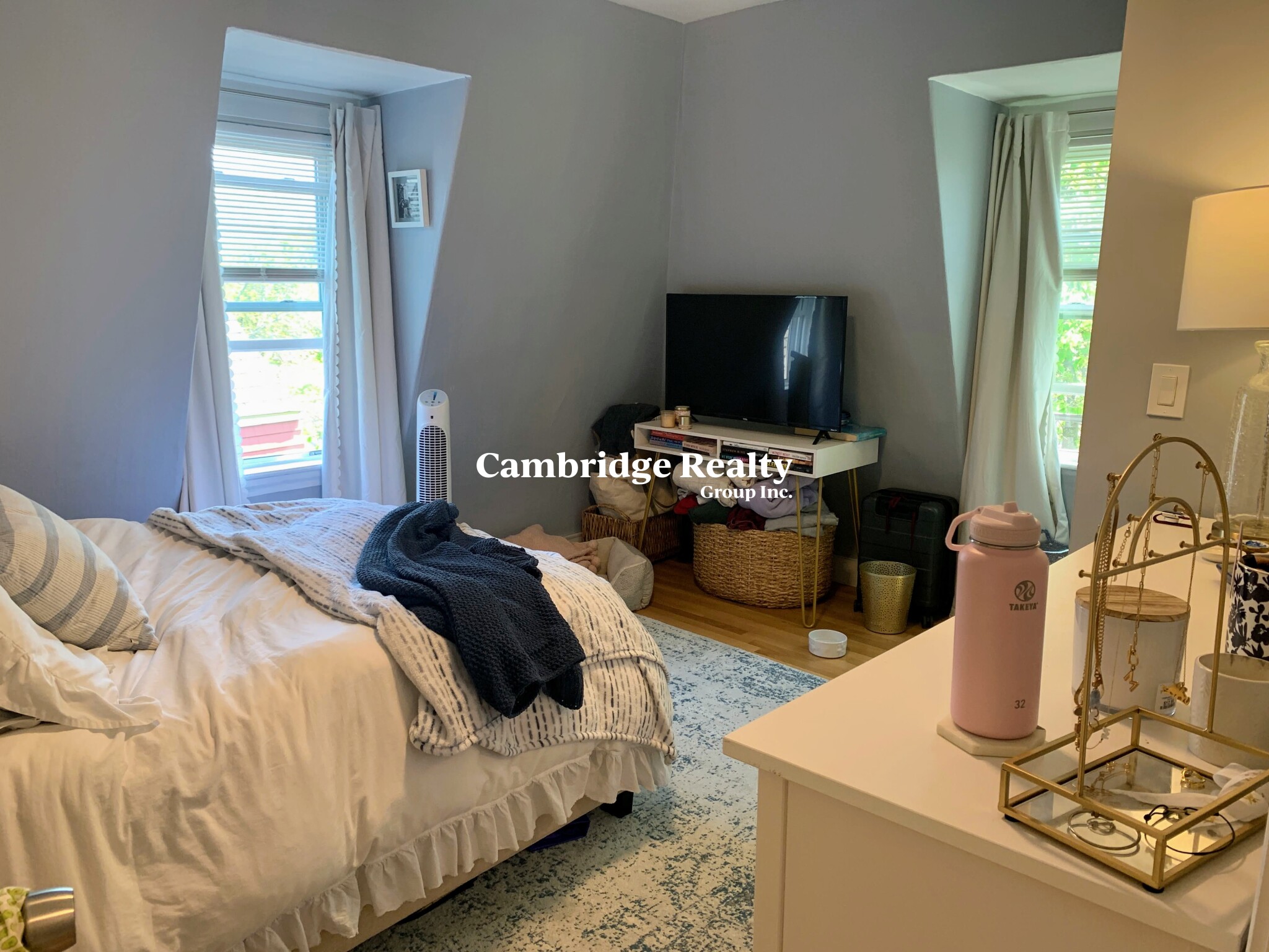 2.5 bed, 2 bath apartment for rent at 91 Munroe St Unit 3R, Prospect Hill — photo 11 of 18