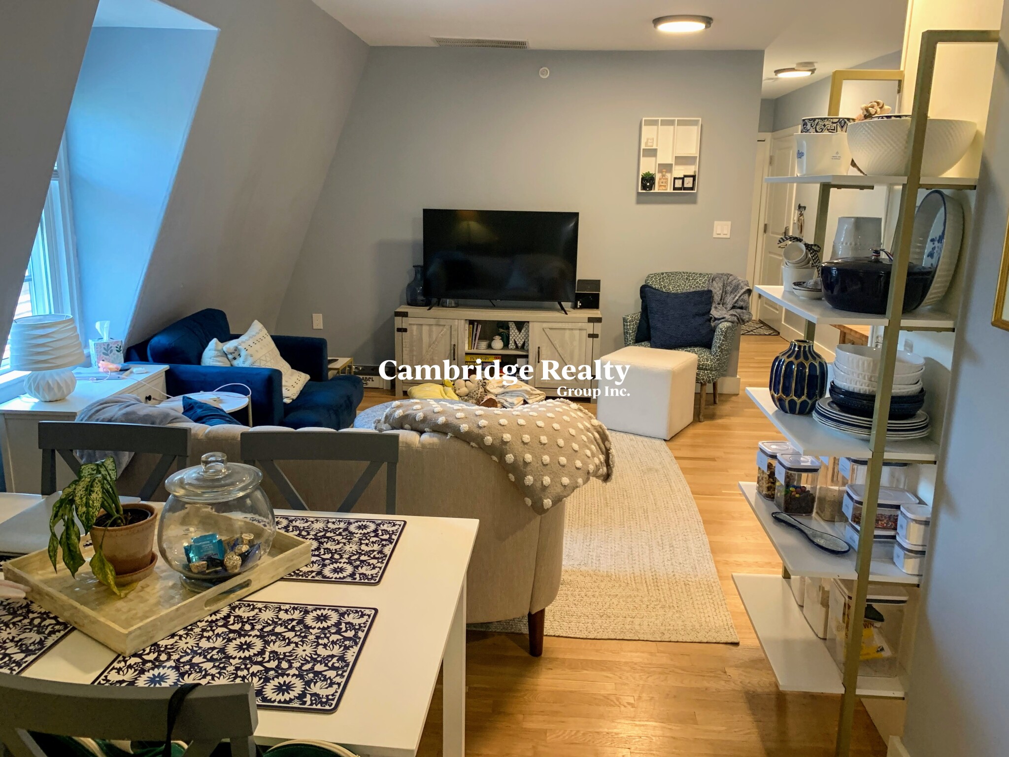 2.5 bed, 2 bath apartment for rent at 91 Munroe St Unit 3R, Prospect Hill — photo 8 of 18