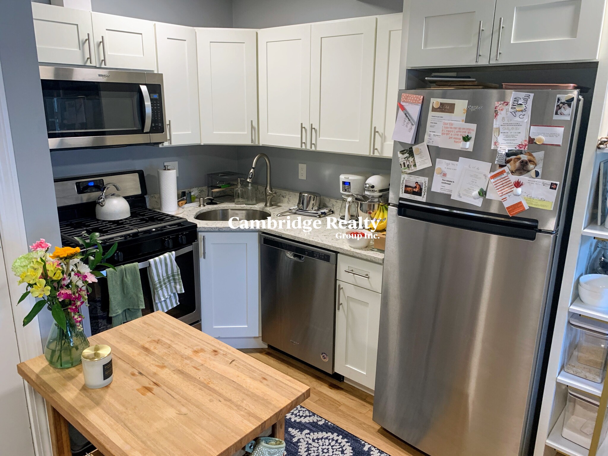 2.5 bed, 2 bath apartment for rent at 91 Munroe St Unit 3R, Prospect Hill — photo 1 of 18