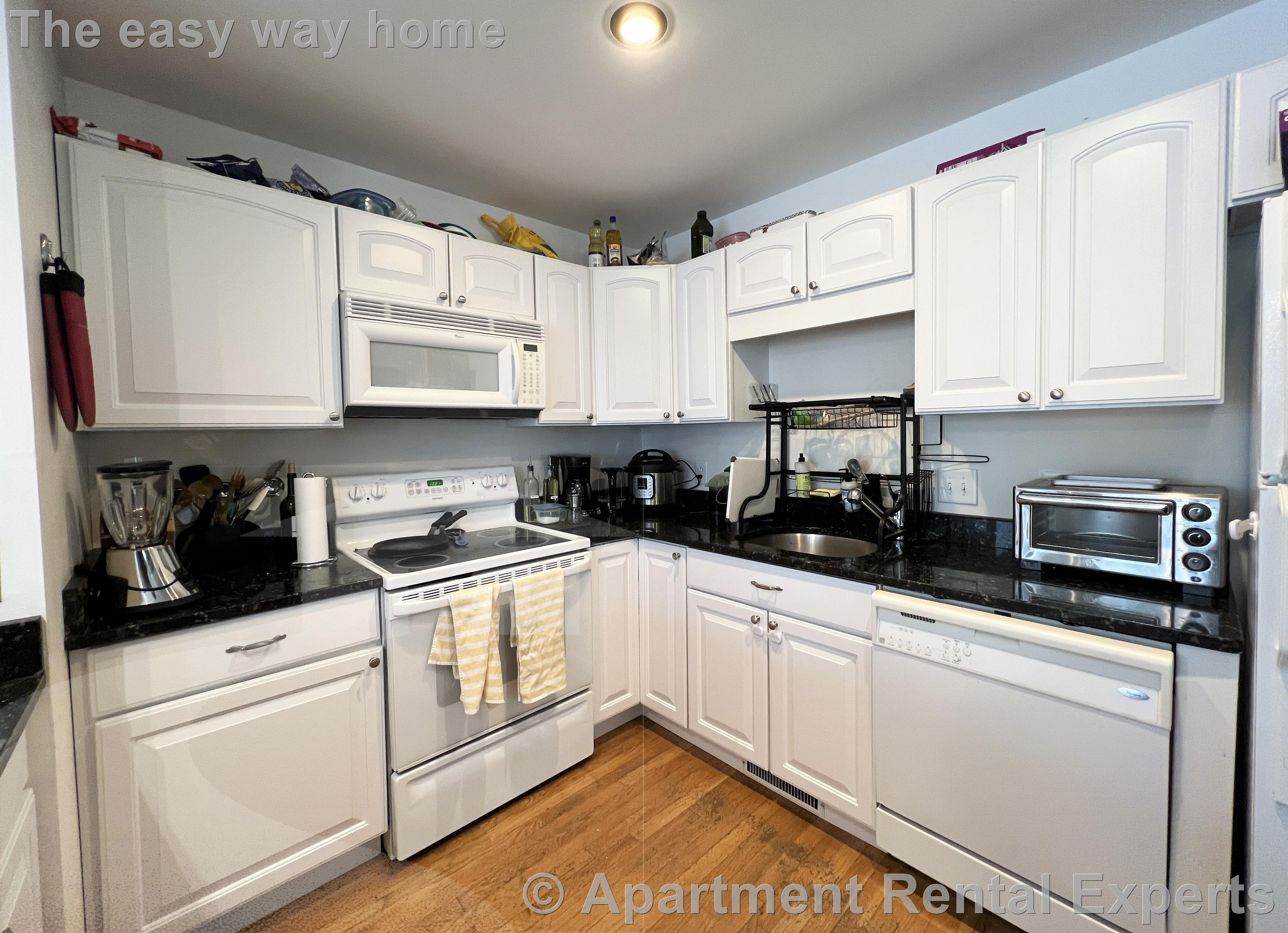 3 bed, 2 bath apartment for rent at 91 Pearson Ave Unit 1, Davis Square — photo 3 of 27