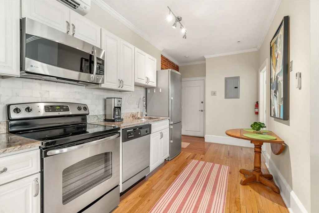 2 bed, 1 bath apartment for rent at 91 Perkins St Unit 4, East Somerville — photo 7 of 21