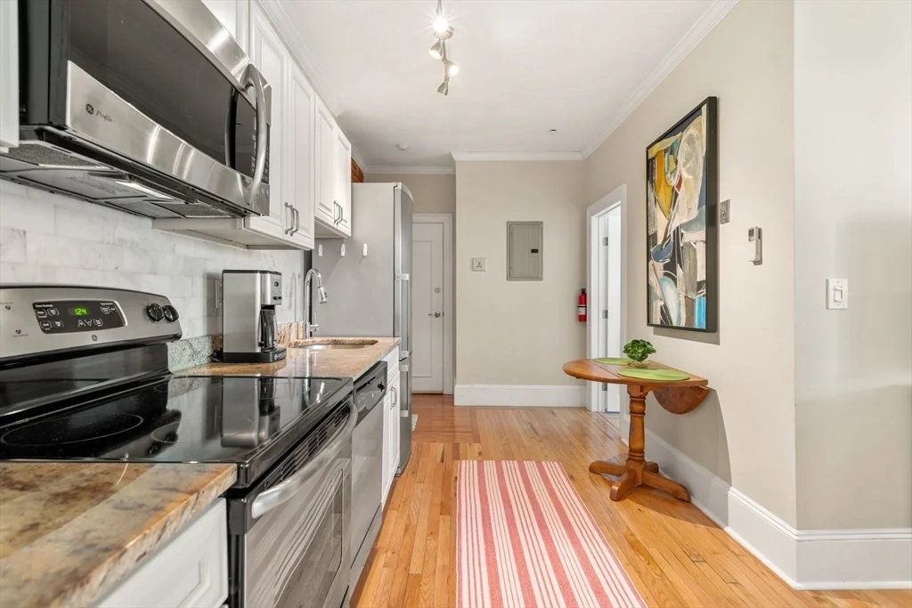 2 bed, 1 bath apartment for rent at 91 Perkins St Unit 4, East Somerville — photo 10 of 21