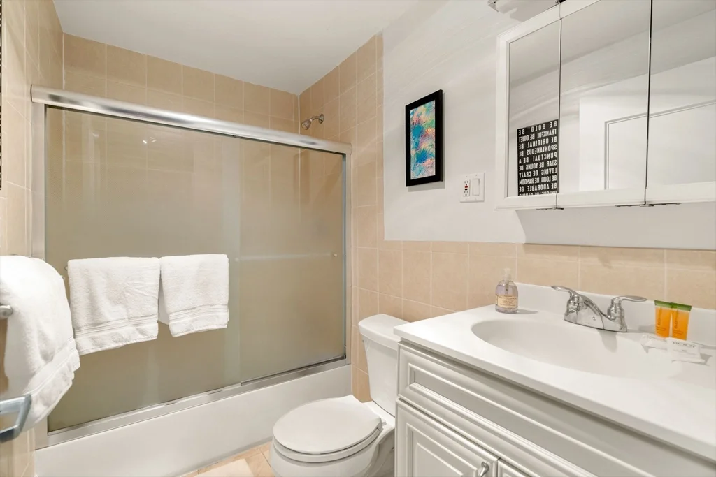 2 bed, 1 bath apartment for rent at 91 Perkins St Unit 4, East Somerville — photo 11 of 21