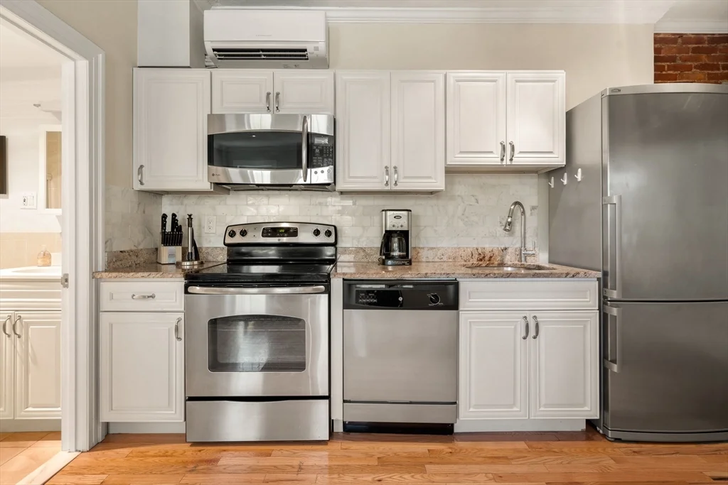 2 bed, 1 bath apartment for rent at 91 Perkins St Unit 4, East Somerville — photo 6 of 21