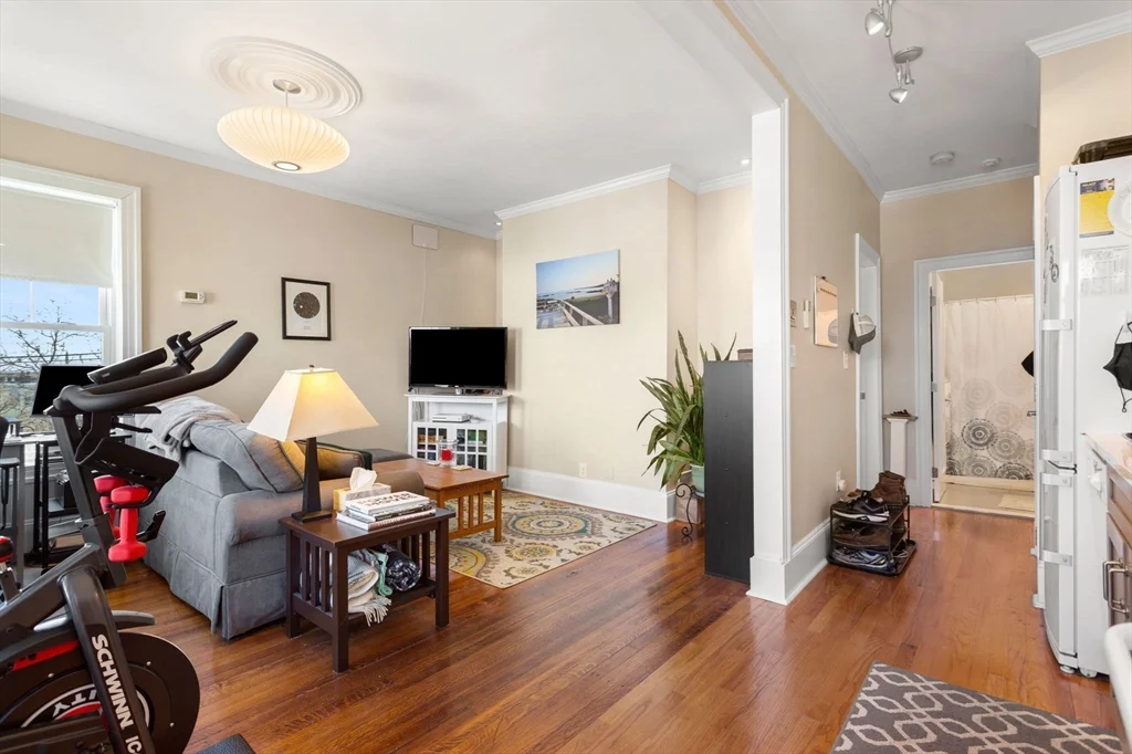 1 bed, 1 bath apartment for rent at 91 Perkins St Unit 7, East Somerville — photo 10 of 18