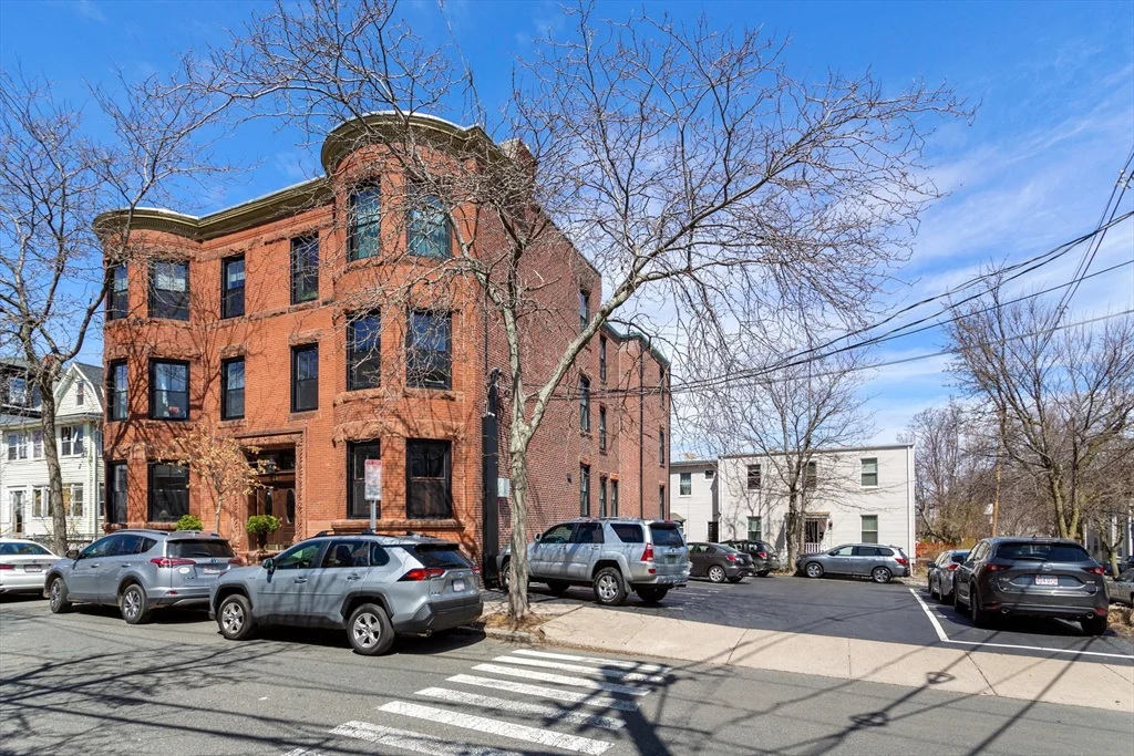 1 bed, 1 bath apartment for rent at 91 Perkins St Unit 7, East Somerville — photo 18 of 18