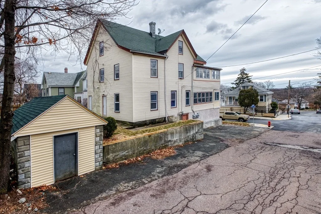 2 bed, 1 bath apartment for rent at 91 Pine St Unit 2, Malden — photo 5 of 23