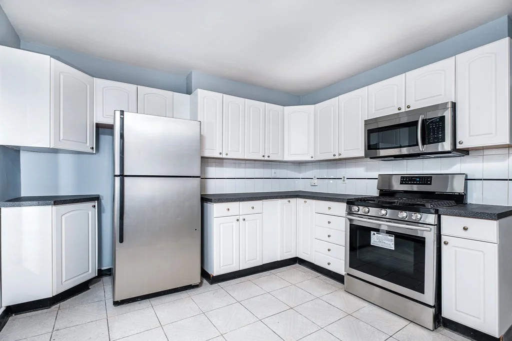 2 bed, 1 bath apartment for rent at 91 Pine St Unit 2, Malden — photo 1 of 23