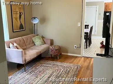 4 bed, 1 bath apartment for rent at 91 Porter St Unit 2, Spring Hill — photo 3 of 9