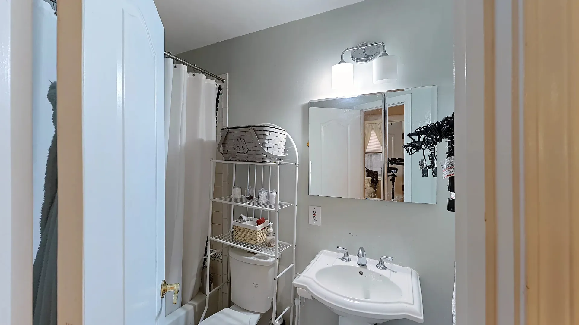 2 bed, 1 bath apartment for rent at 91 Prince St Unit 18, North End — photo 8 of 14