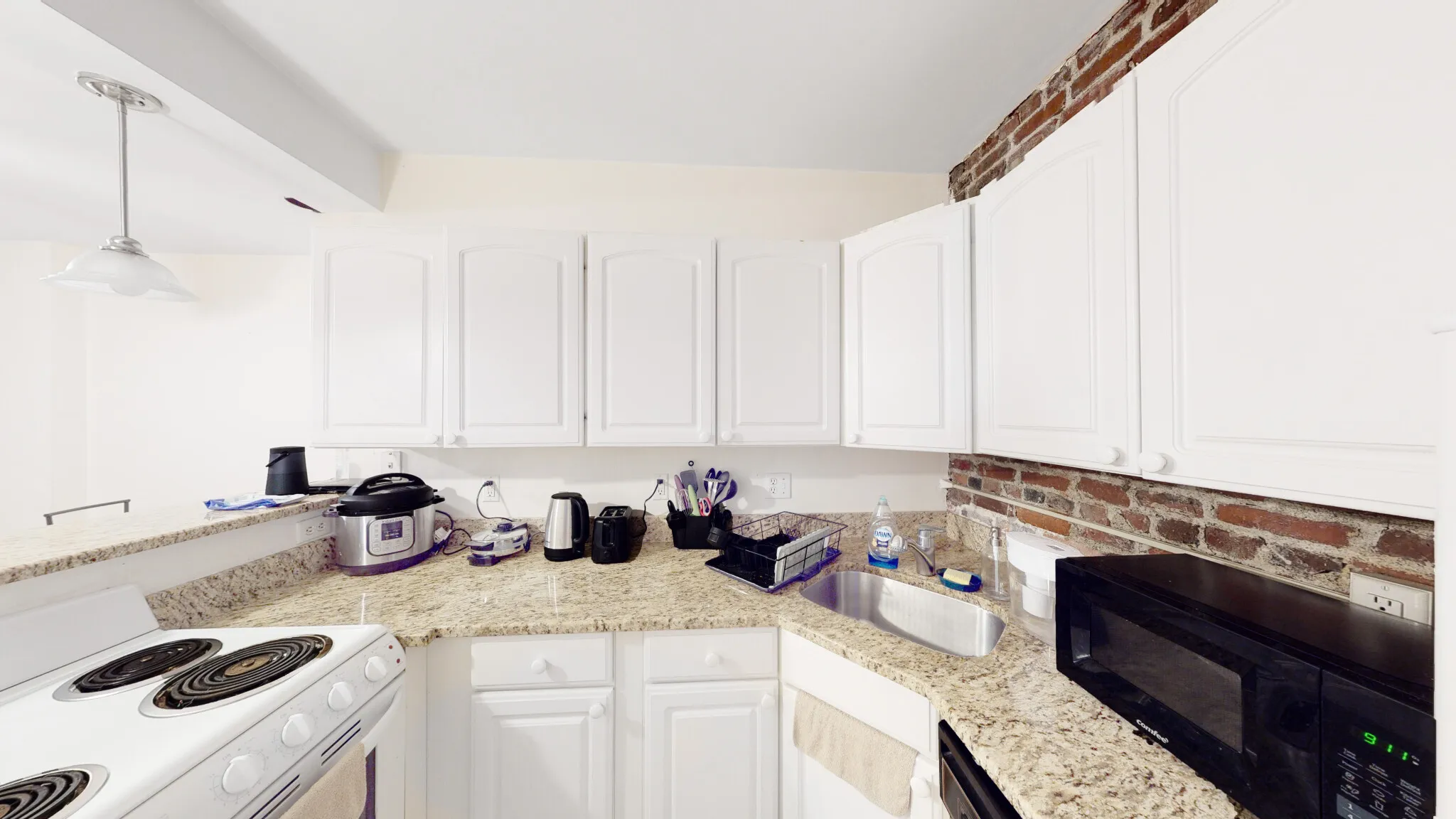 2 bed, 1 bath apartment for rent at 91 Prince St Unit 4, North End — photo 4 of 15