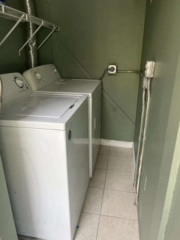 3 bed, 1 bath apartment for rent at 91 Robbins St Unit 2, Avon — photo 9 of 13