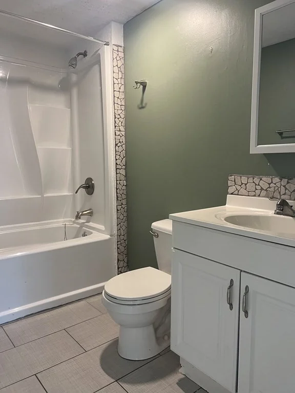 3 bed, 1 bath apartment for rent at 91 Robbins St Unit 2, Avon — photo 10 of 13