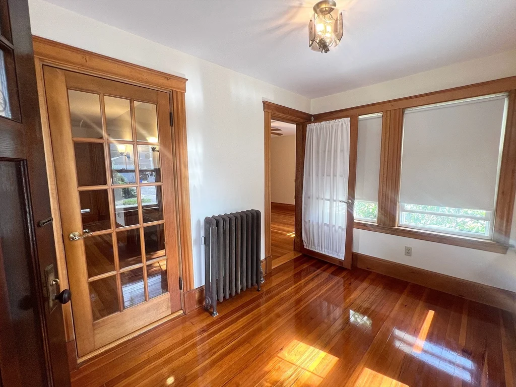 1 bed, 1 bath apartment for rent at 91 Russell St Unit 1, Quincy — photo 2 of 11