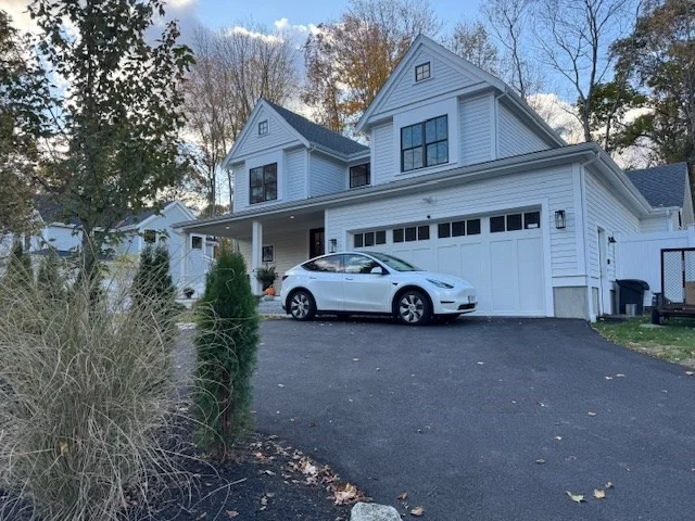 5 bed, 4+ bath apartment for rent at 91 Seaver St, Wellesley — photo 1 of 18