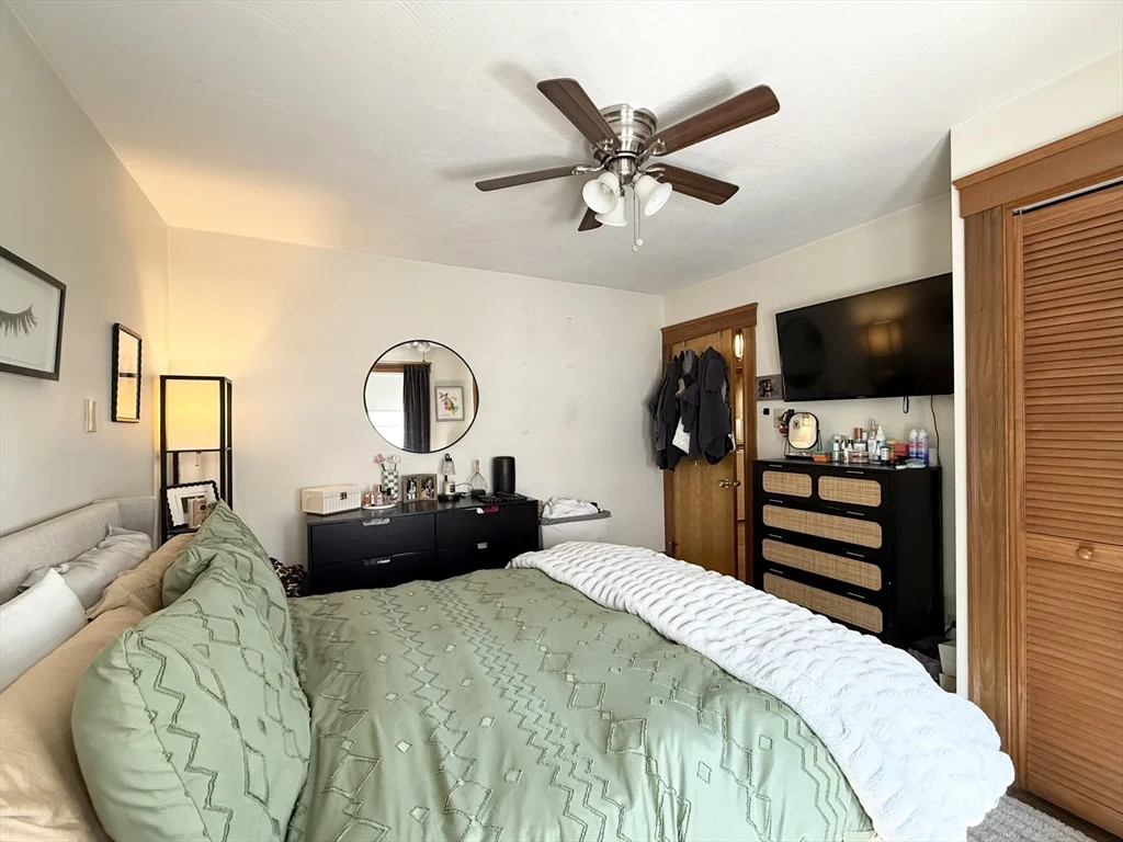 3 bed, 1 bath apartment for rent at 91 Shore Dr Unit 2, Ten Hills — photo 17 of 23