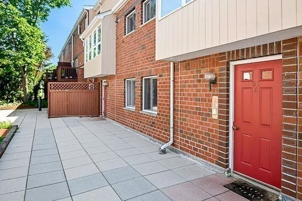 3 bed, 2 bath apartment for rent at 91 Spring St Unit U21, Watertown — photo 1 of 13