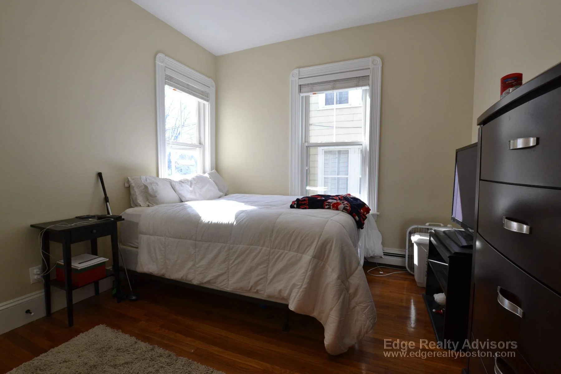4 bed, 2 bath apartment for rent at 91 Surrey St Unit 1, Brighton — photo 7 of 14