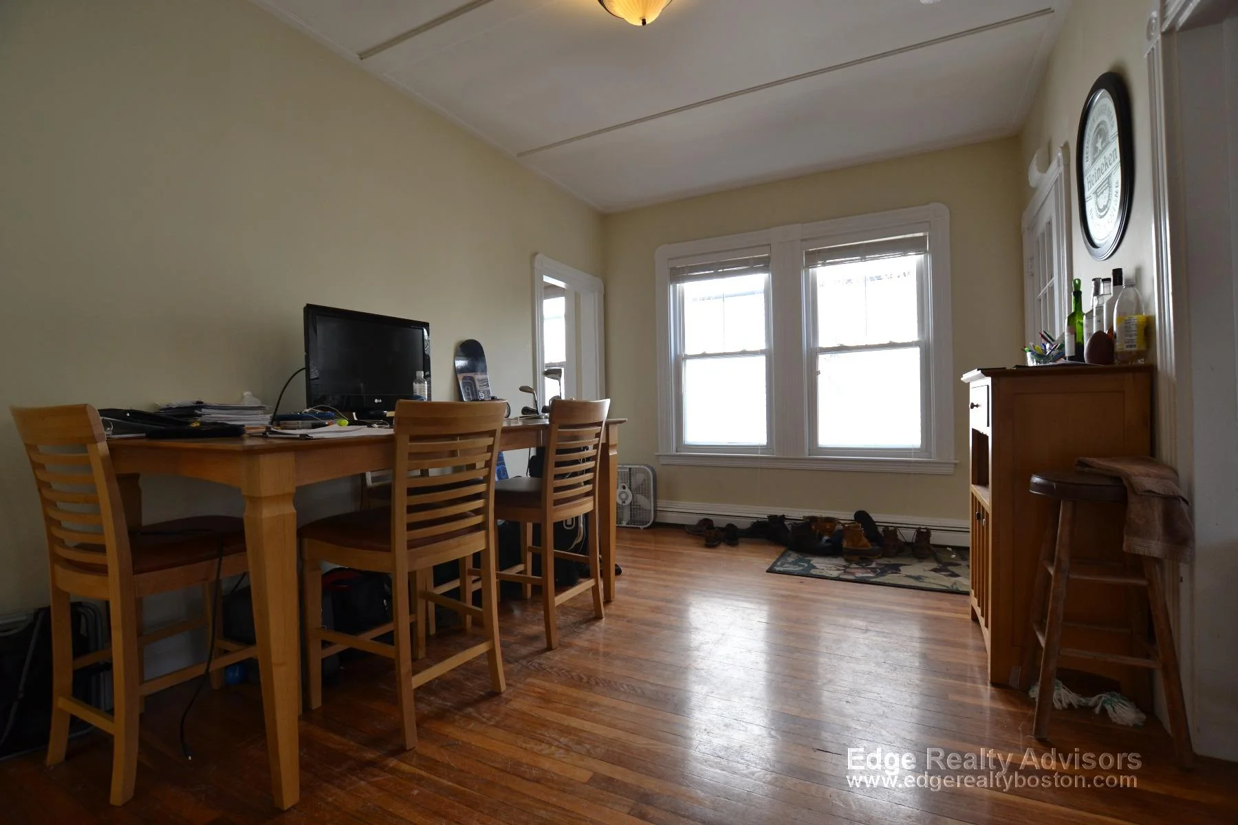 4 bed, 2 bath apartment for rent at 91 Surrey St Unit 1, Brighton — photo 4 of 14